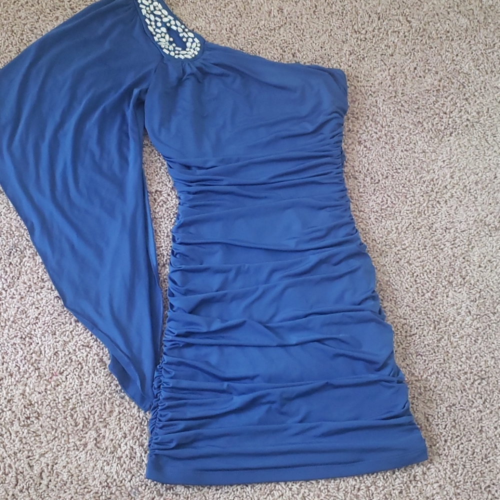 Off the shoulder Blue Runched Mini Club Dress